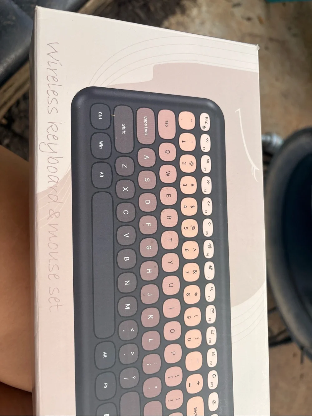 Hot Kiss Wireless Keyboard in Black and Pink 💋 😘